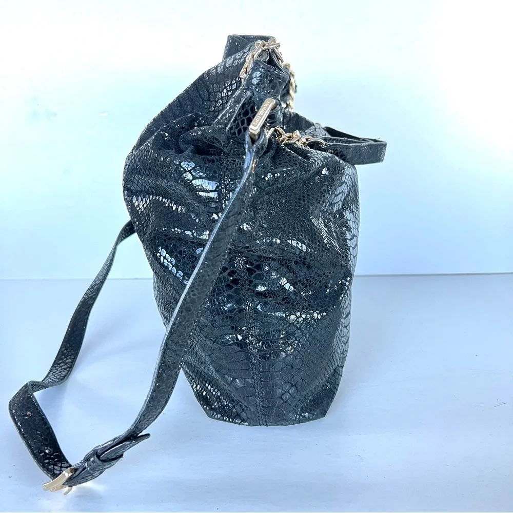 ♦️SOLD♦️MICHAEL KORS Jet Black Snake Python Embossed Patent Leather Shoulder Bag - Picture 4 of 15